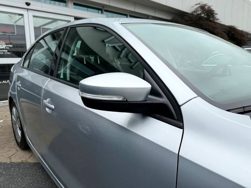 Used 2014 Volkswagen Jetta SE FWD image 38