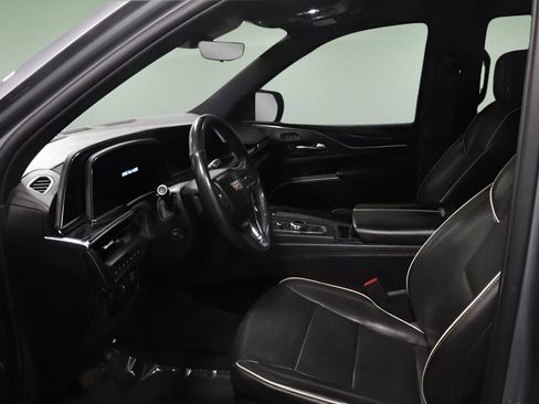 Used 2021 Cadillac Escalade Sport w/ Driver Assist Tech Package AWD/4WD image 11