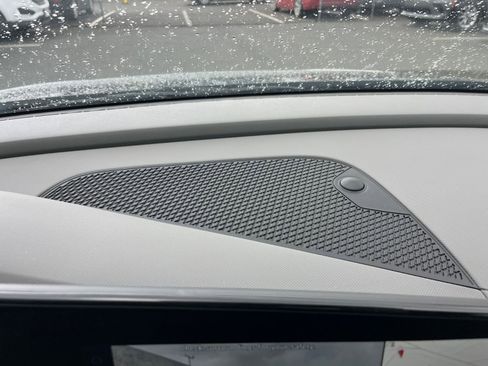 Used 2025 Hyundai Elantra SEL FWD image 18