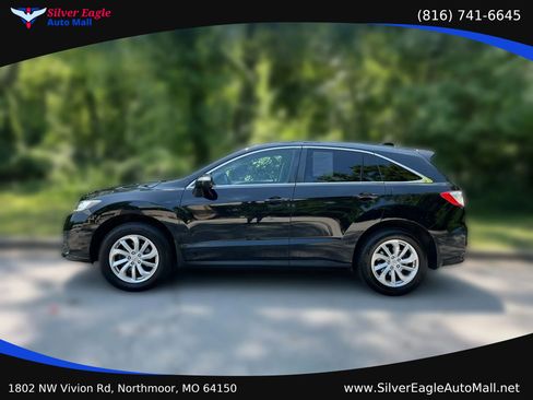 Used 2017 Acura RDX AWD image 2