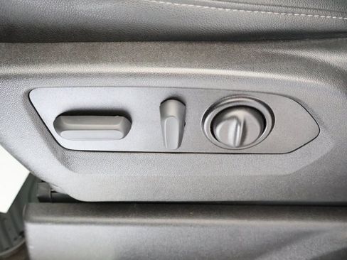 Used 2022 Chevrolet Silverado 3500 LTZ w/ LTZ Plus Package image 16