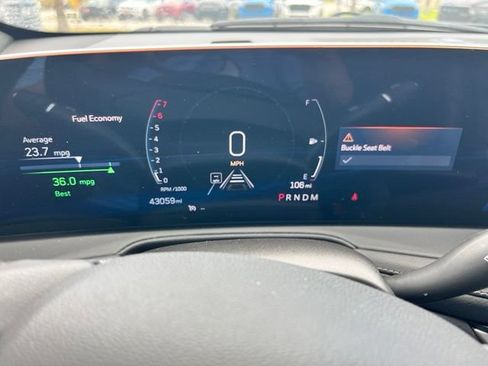 Used 2025 Cadillac XT4 Premium Luxury FWD image 12