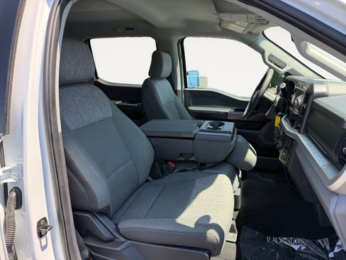 Certified 2025 Ford F250 XLT AWD/4WD image 18
