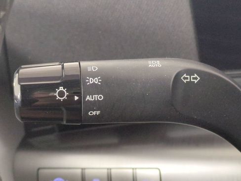 Used 2025 Hyundai Kona SEL FWD image 28