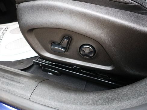 Used 2021 Jeep Renegade Limited w/ Luxury Group II image 11