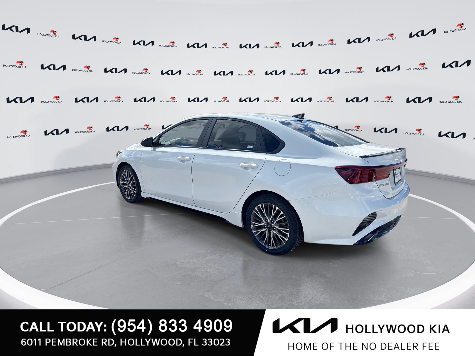 Used 2024 Kia Forte GT-Line w/ GT-Line Premium Package FWD image 6