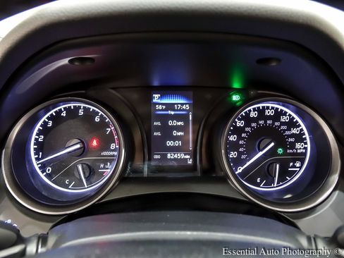 Used 2021 Toyota Camry SE image 19