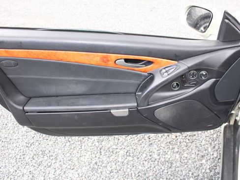 Used 2003 Mercedes-Benz SL 500 image 26