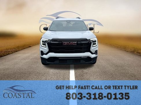 Used 2026 GMC Terrain Elevation w/ Elevation Premium Package FWD image 2