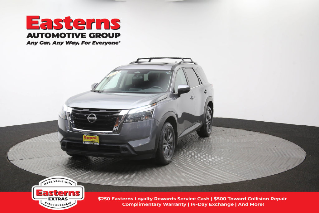 Used 2023 Nissan Pathfinder SV w/ SV Premium Package AWD/4WD image 59