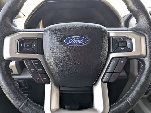 Used 2020 Ford F150 Lariat w/ Equipment Group 502A Luxury AWD/4WD image 17