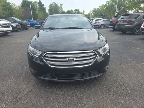 Used 2013 Ford Taurus SEL FWD image 2