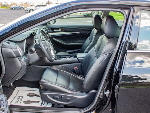 Used 2020 Nissan Maxima 3.5 SV w/ Floor Mat Group image 12