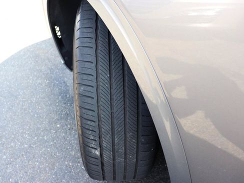 Used 2025 Genesis GV70 2.5T AWD/4WD image 60