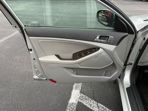 Used 2013 Kia Optima EX w/ Premium Pkg FWD image 8
