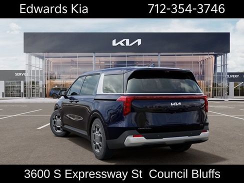New 2026 Kia Carnival EX FWD image 5