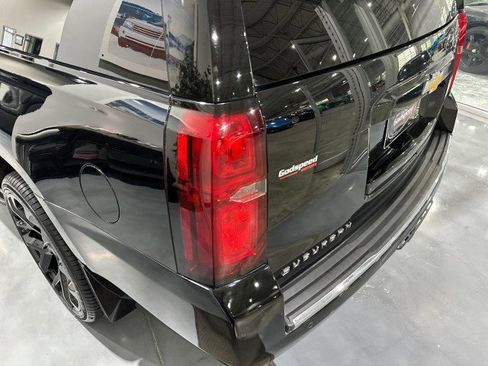 Used 2015 Chevrolet Suburban LT AWD/4WD image 86