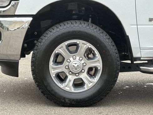 Used 2024 RAM 2500 Big Horn image 30