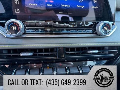 Used 2024 Chevrolet Colorado ZR2 w/ Technology Package image 22