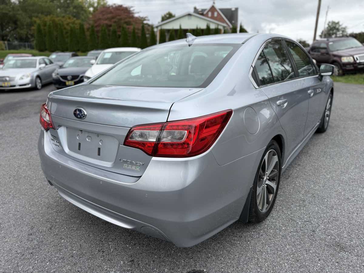 Used 2017 Subaru Legacy 2.5i Limited AWD/4WD image 7