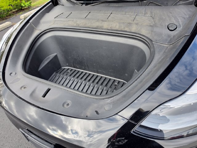 Used 2023 Tesla Model Y Long Range AWD/4WD image 31