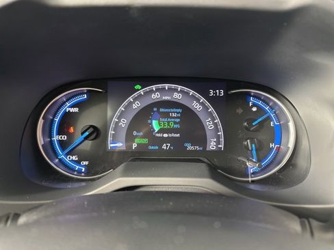 Used 2023 Toyota RAV4 LE image 17