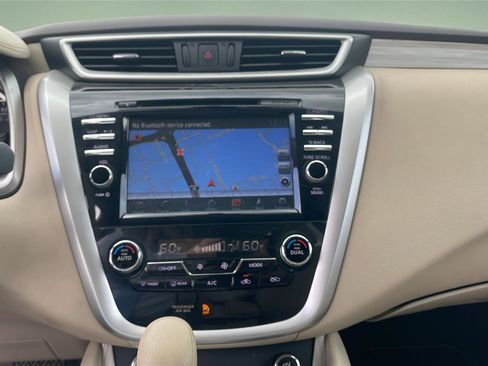 Used 2016 Nissan Murano S w/ Navigation Package image 9