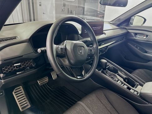 Used 2024 Honda Accord Sport image 7