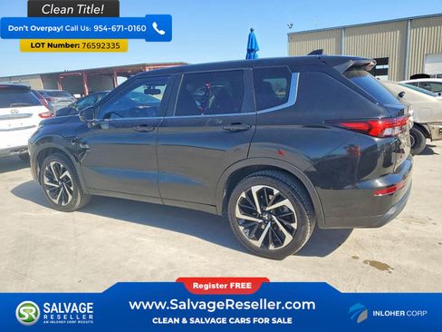 Used 2022 Mitsubishi Outlander ES FWD image 3