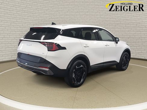 New 2026 Kia Sportage S image 5