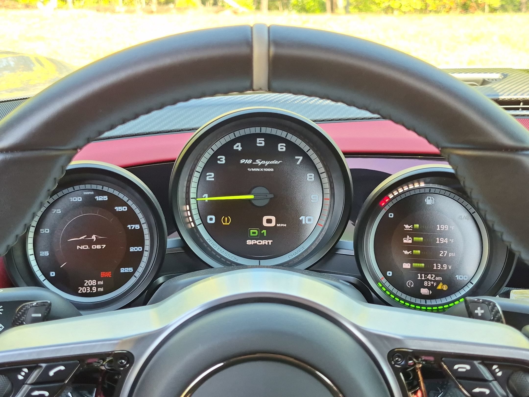 Used 2015 Porsche 918 Spyder AWD/4WD image 10