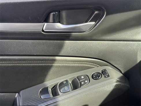 Used 2019 Nissan Altima 2.5 SV image 23