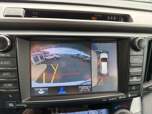 Used 2018 Toyota RAV4 Platinum image 22