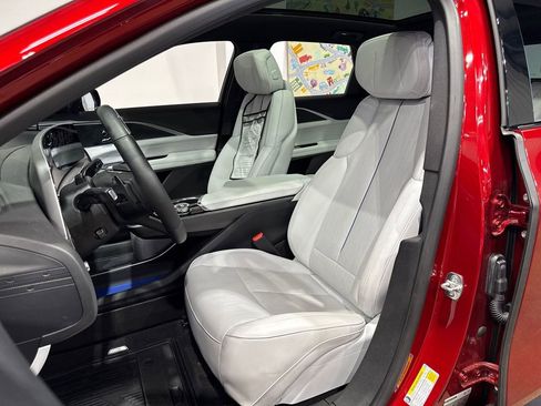 Used 2026 Cadillac Lyriq Sport RWD image 13