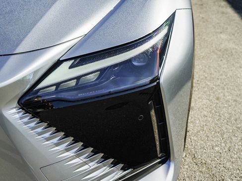 New 2026 Lexus RZ 350e 2WD image 8