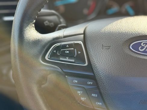Used 2017 Ford Escape Titanium FWD image 32