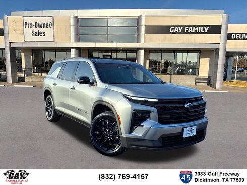 Used 2024 Chevrolet Traverse LT w/ Midnight/Sport Edition FWD image 1