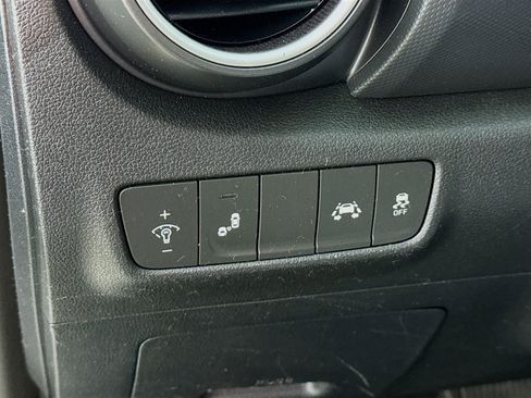 Used 2019 Hyundai Kona SEL w/ SEL Tech Package 02 AWD/4WD image 14