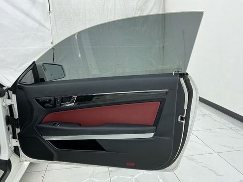 Used 2013 Mercedes-Benz E 550 Coupe image 21