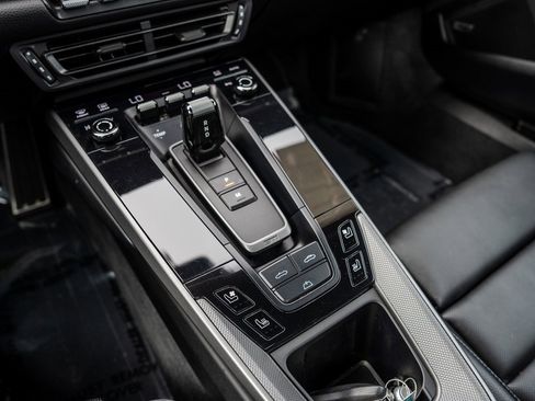 Used 2024 Porsche 911 Carrera image 14