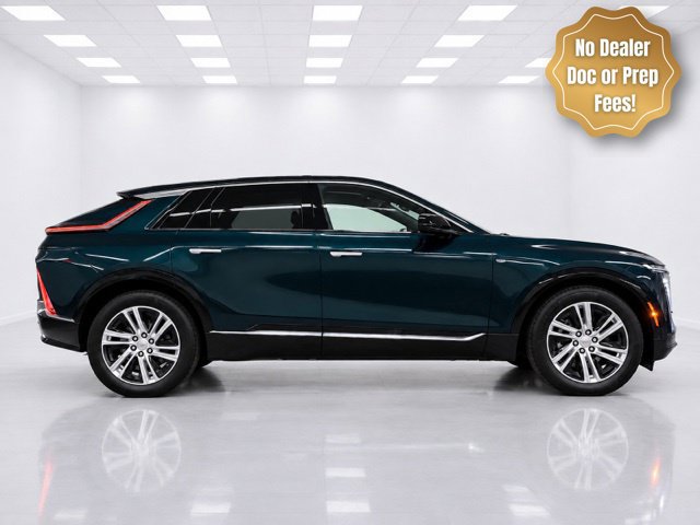 Used 2024 Cadillac Lyriq Tech w/ Driver Assist Package AWD/4WD image 1