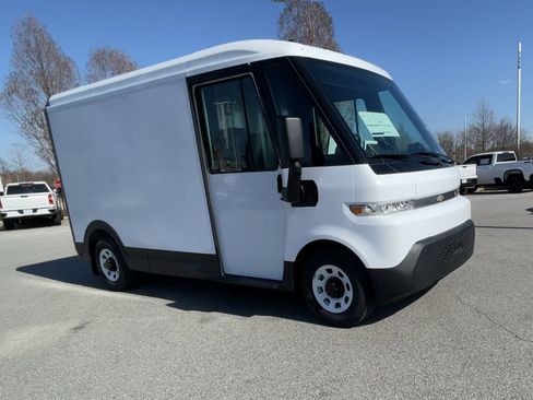 New 2025 Chevrolet Brightdrop 400 image 38