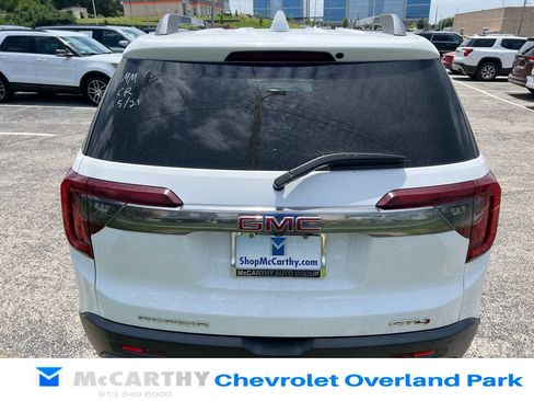Used 2021 GMC Acadia AT4 w/ Technology Package AWD/4WD image 4