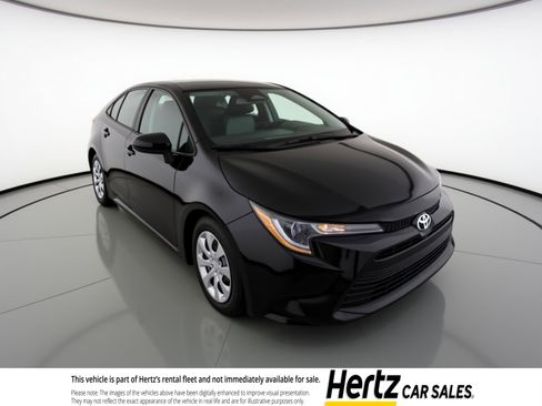 Used 2025 Toyota Corolla LE image 1