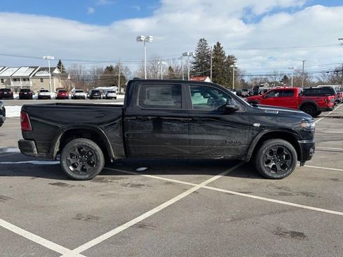 New 2026 RAM 1500 4x4 Crew Cab image 9