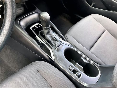 Used 2024 Toyota Corolla LE image 16