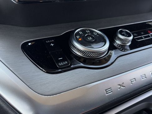 New 2025 Ford Expedition Platinum w/ Driver's Package image 47