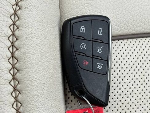 Used 2021 GMC Yukon Denali w/ Denali Premium Package AWD/4WD image 49