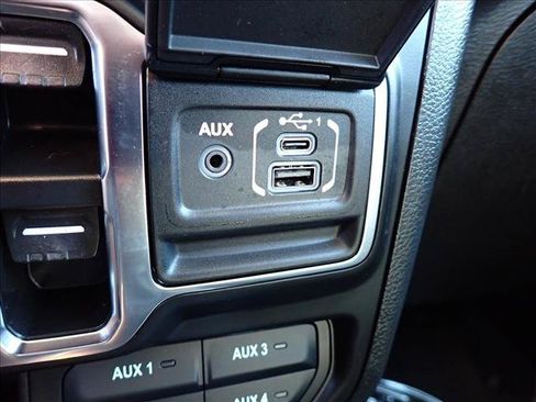 Used 2023 Jeep Wrangler Unlimited w/ Cold Weather Group AWD/4WD image 16