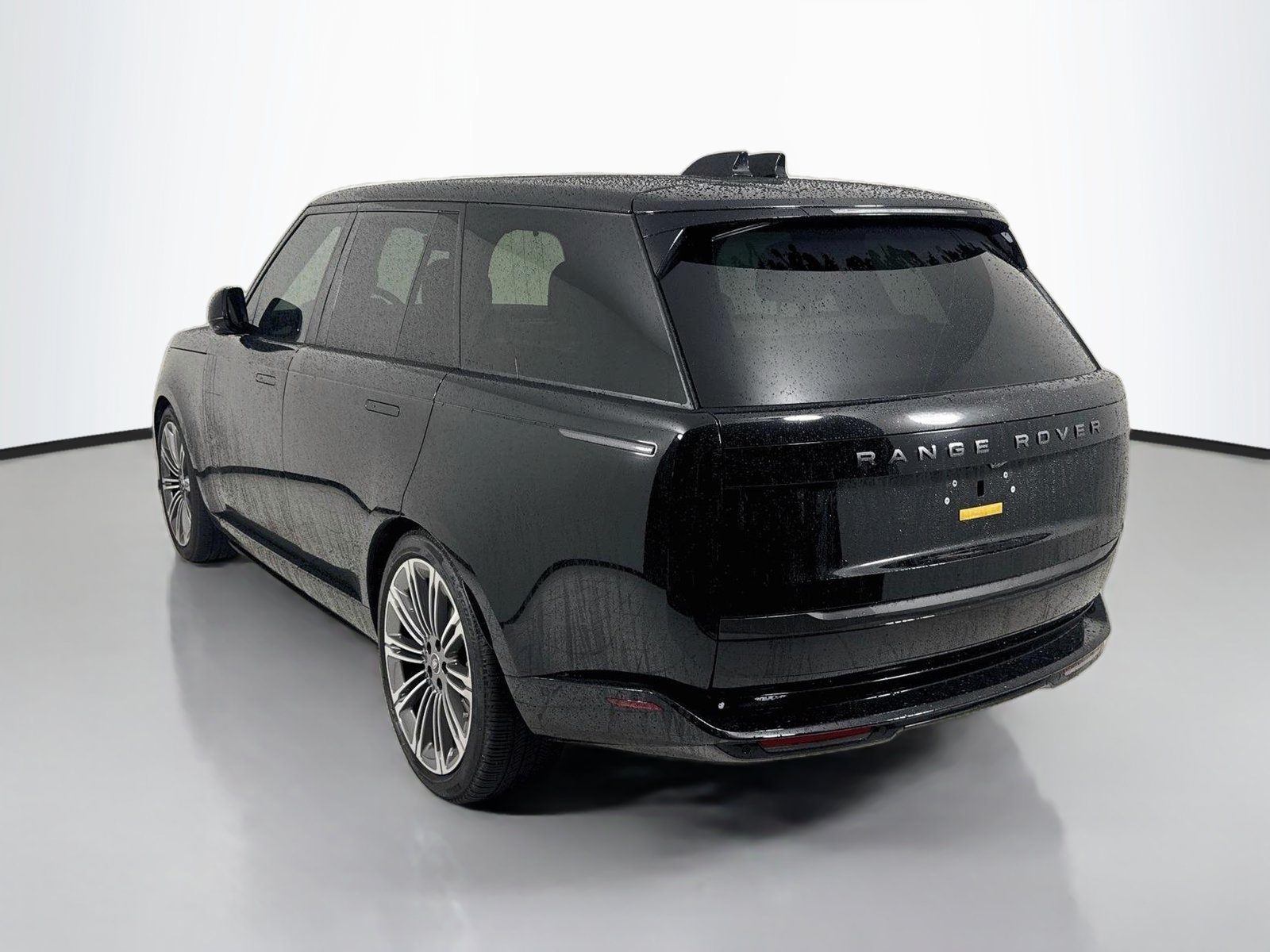 Used 2025 Land Rover Range Rover SE AWD/4WD image 5